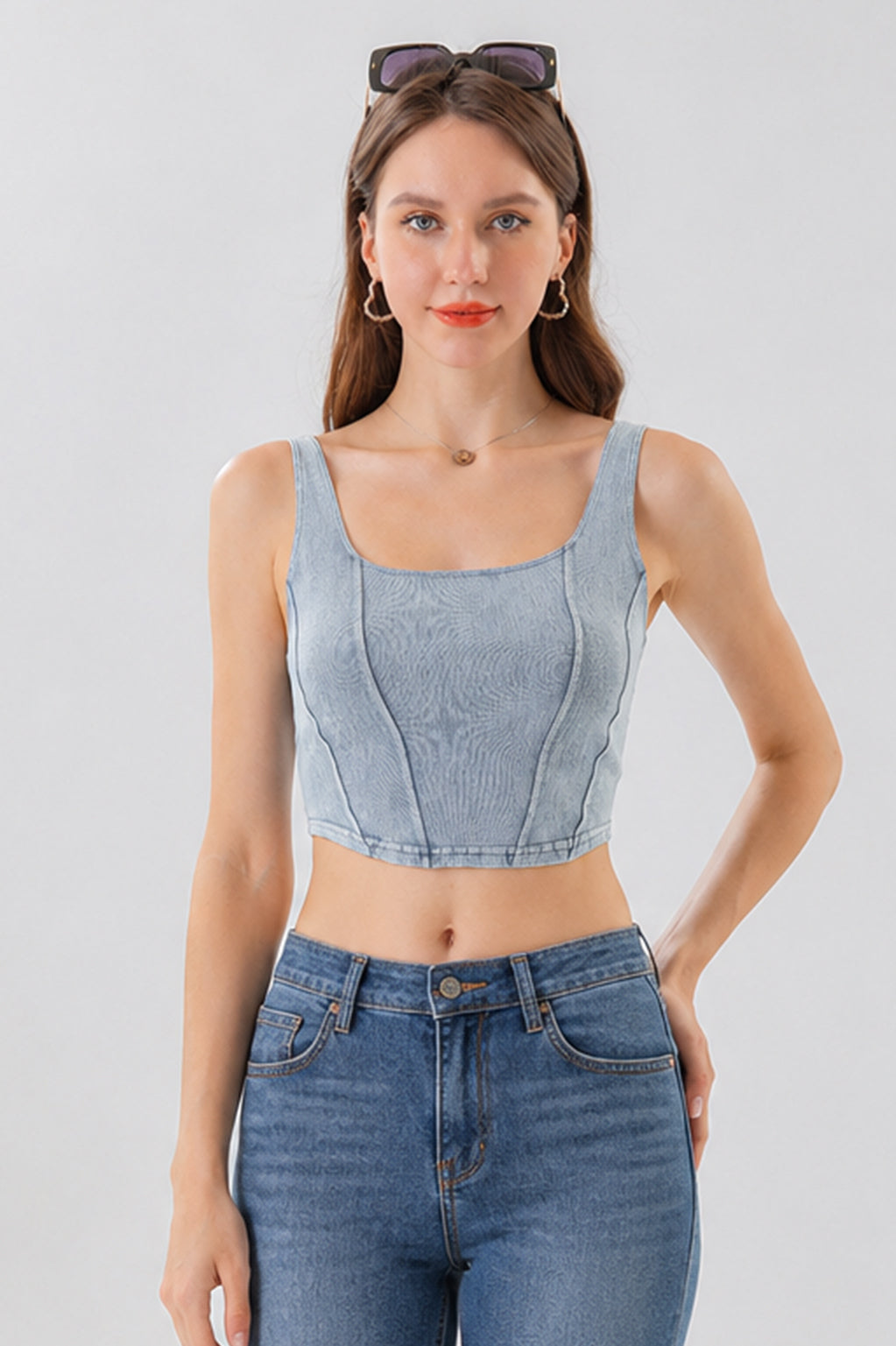 MOVE EASY. LOOK AMAZING.