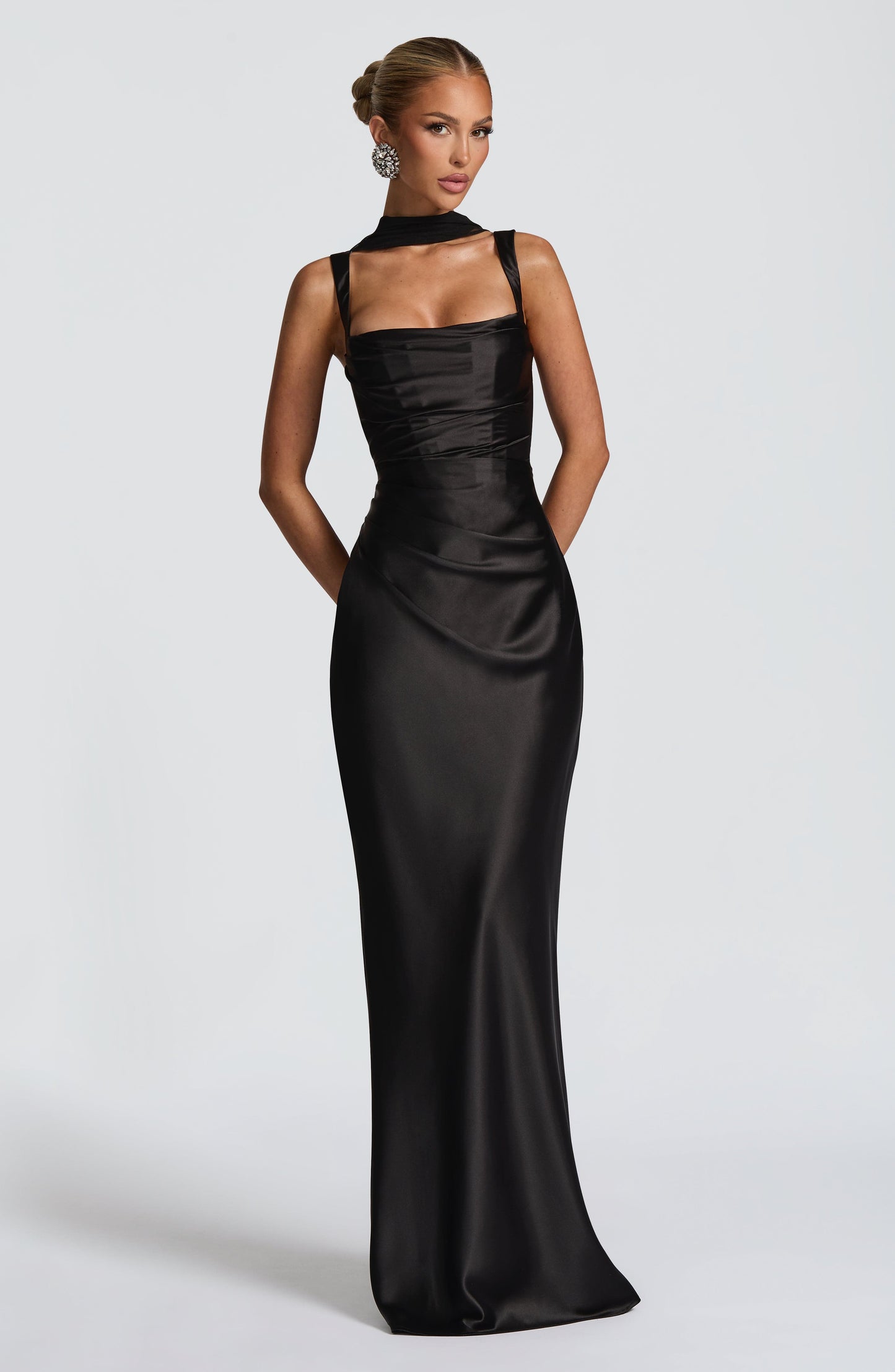 Calanthe Maxi Dress - Black Dress Fardora Premium Exclusive Design