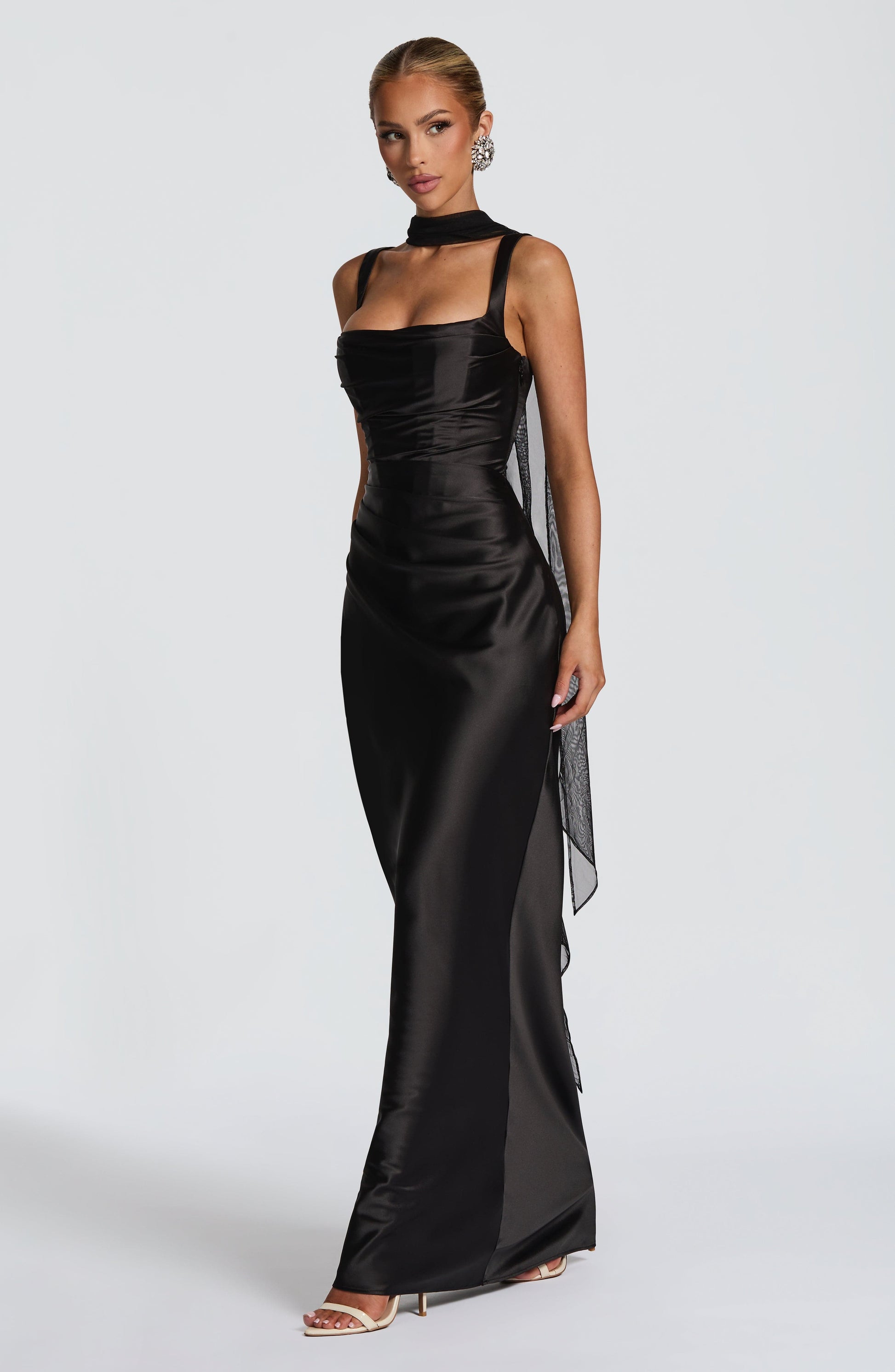 Calanthe Maxi Dress - Black Dress Fardora Premium Exclusive Design