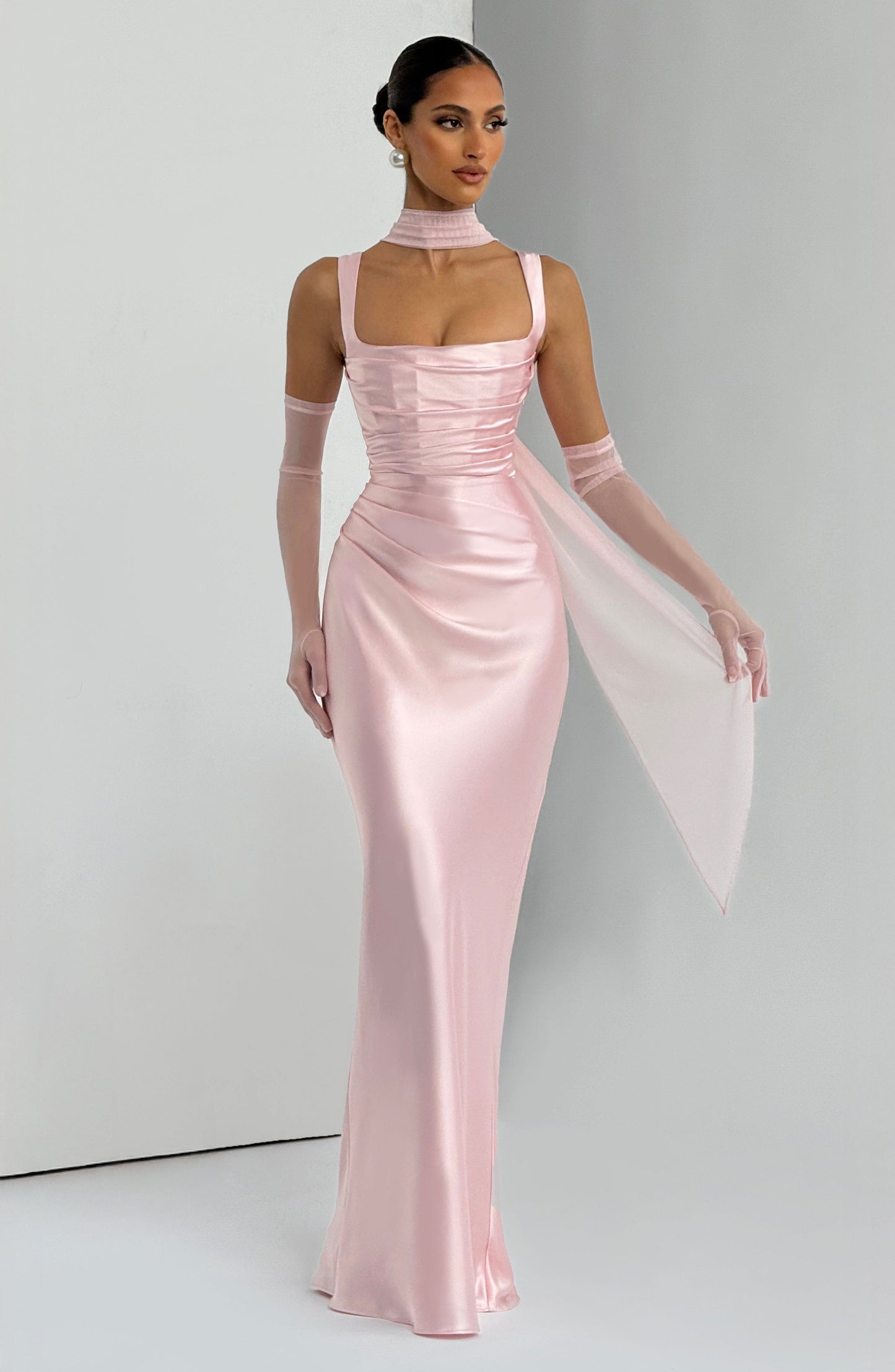 Calanthe Maxi Dress - Blush Dress Fardora Premium Exclusive Design