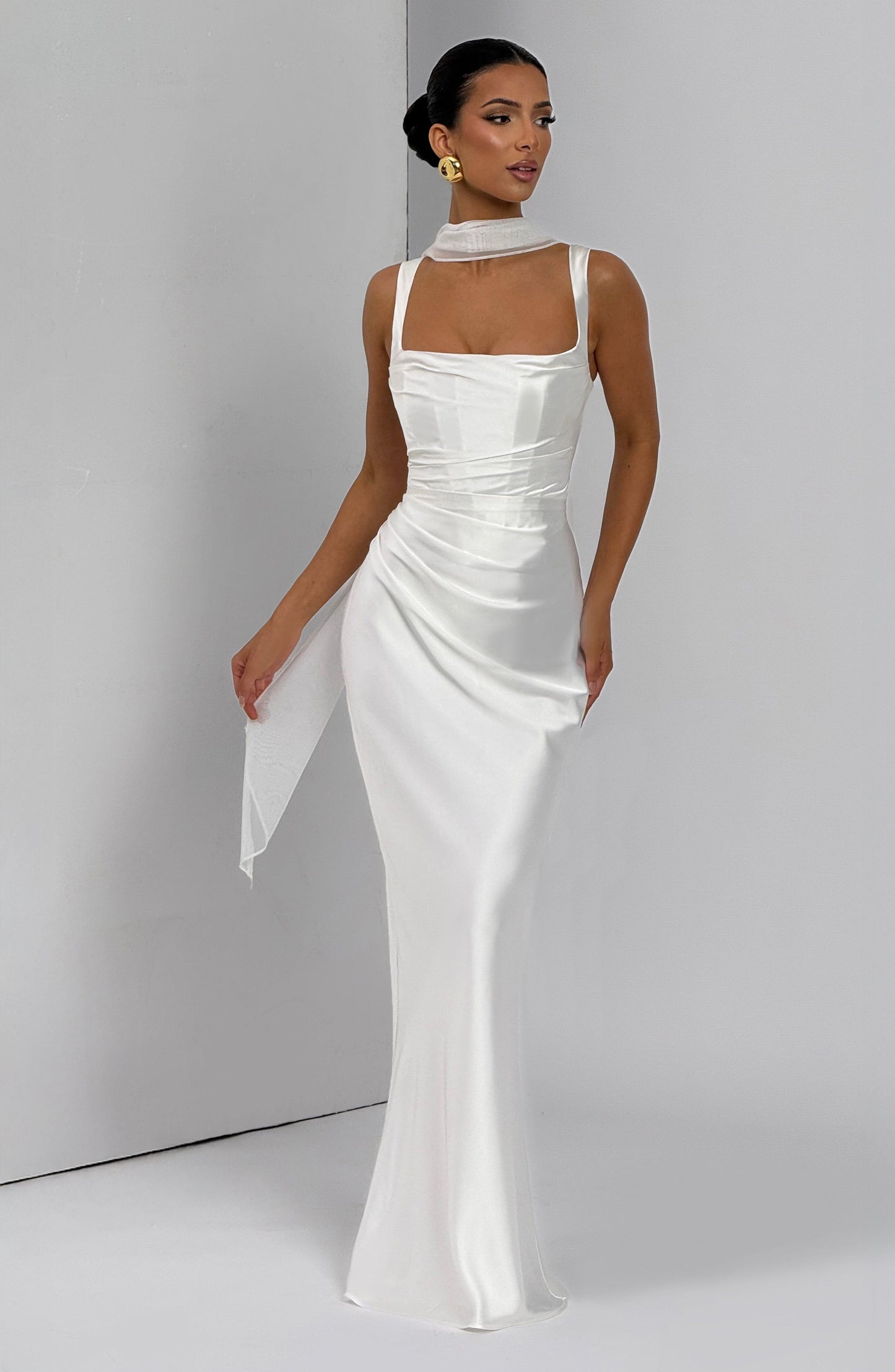 Calanthe Maxi Dress - Ivory Dress Fardora Premium Exclusive Design