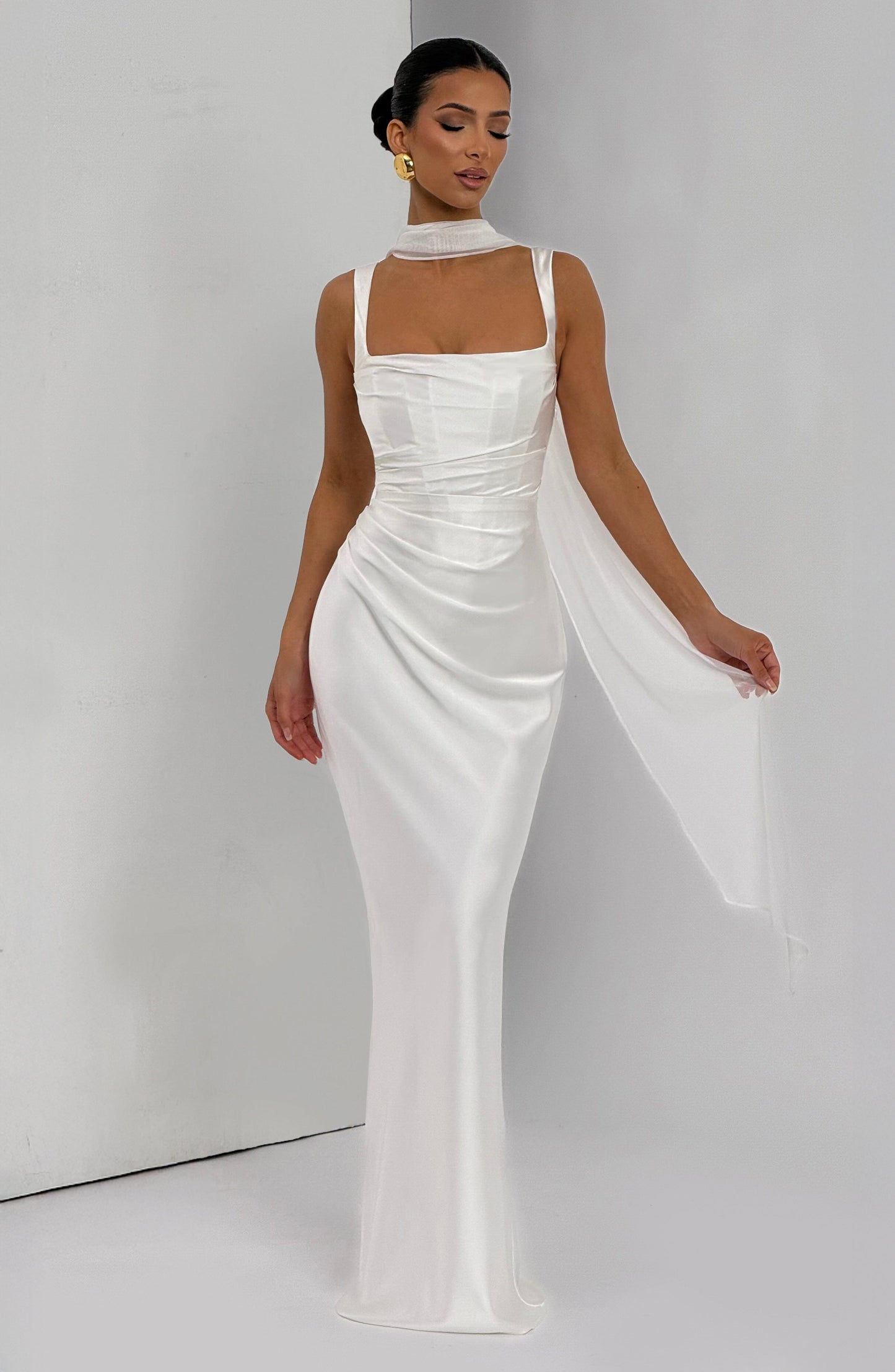 Calanthe Maxi Dress - Ivory Dress Fardora Premium Exclusive Design