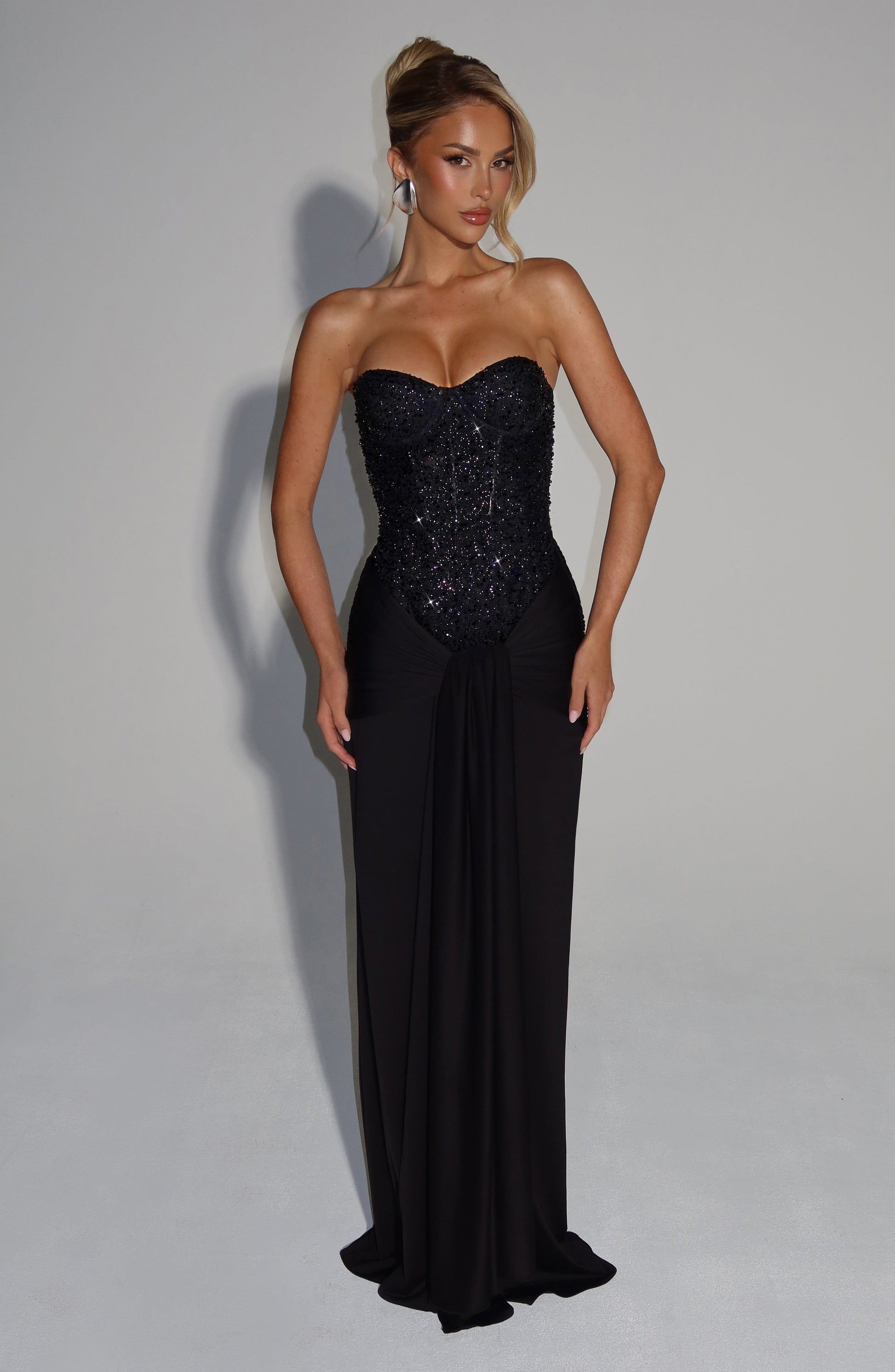 Carina Maxi Dress - Black Dress Fardora Premium Exclusive Design