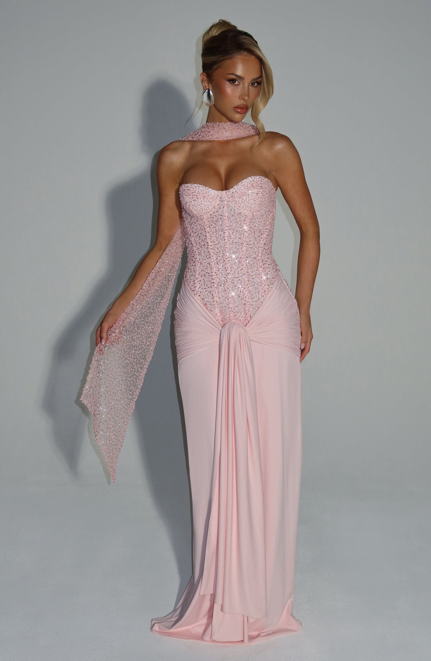 Carina Maxi Dress - Blush Dress Fardora Premium Exclusive Design