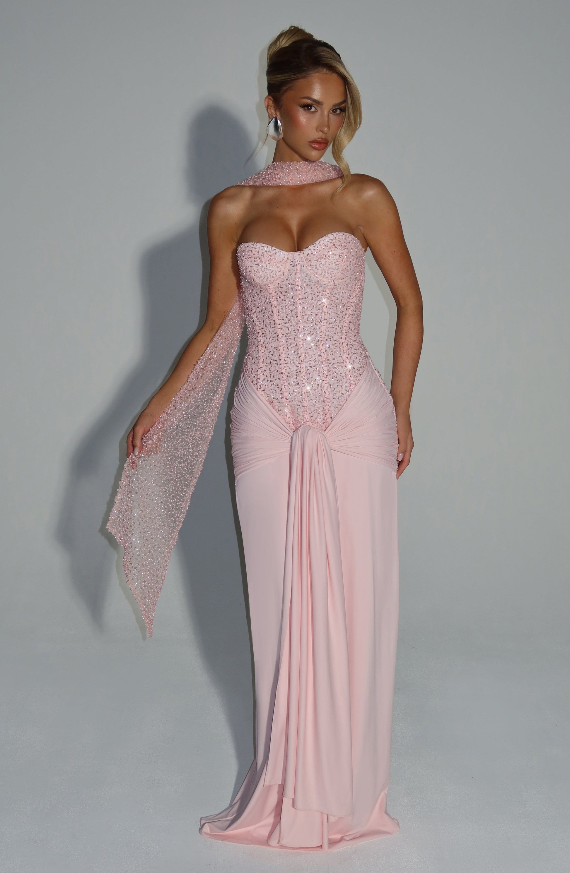 Carina Maxi Dress - Blush Dress Fardora Premium Exclusive Design