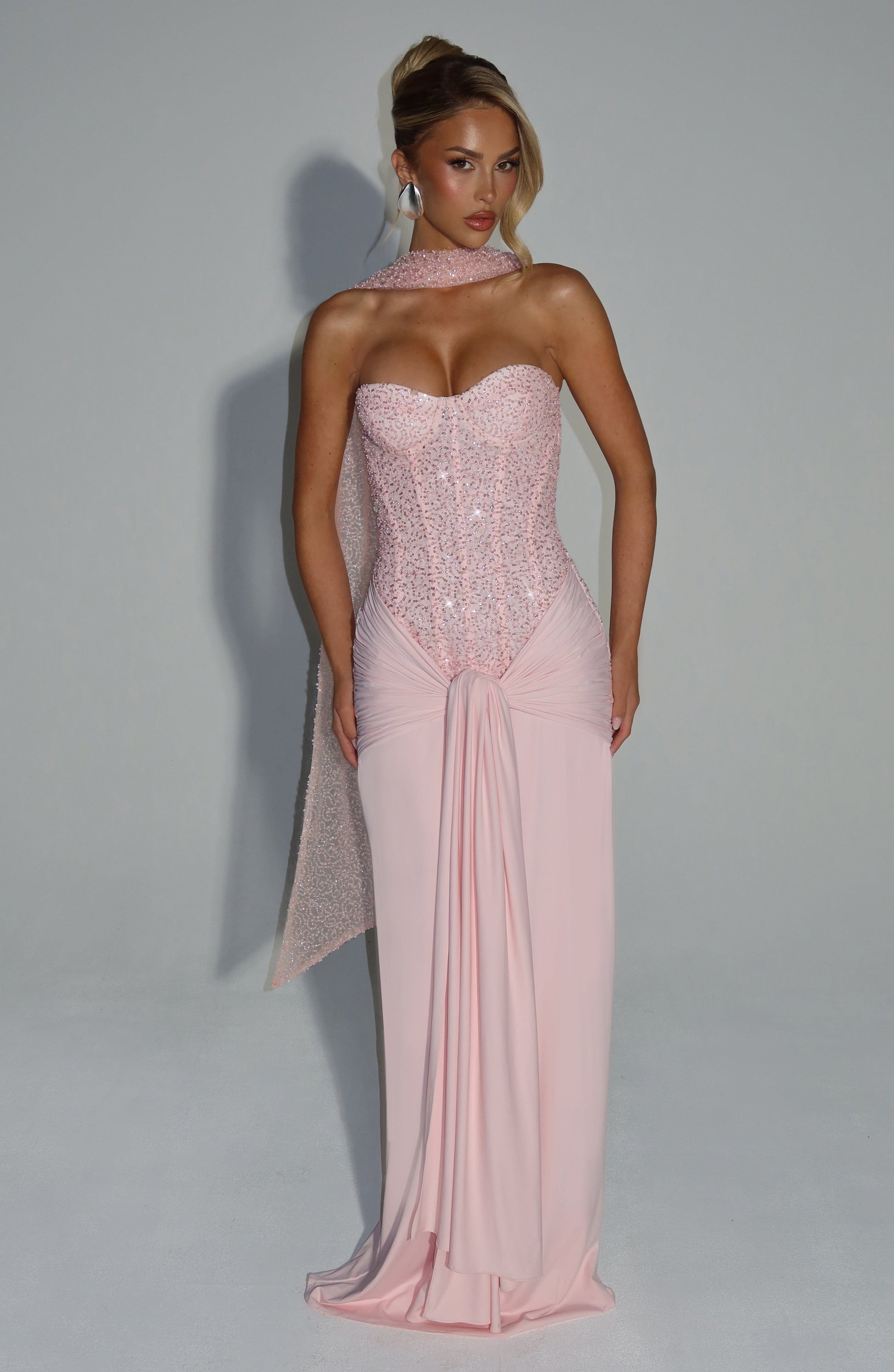 Carina Maxi Dress - Blush Dress Fardora Premium Exclusive Design