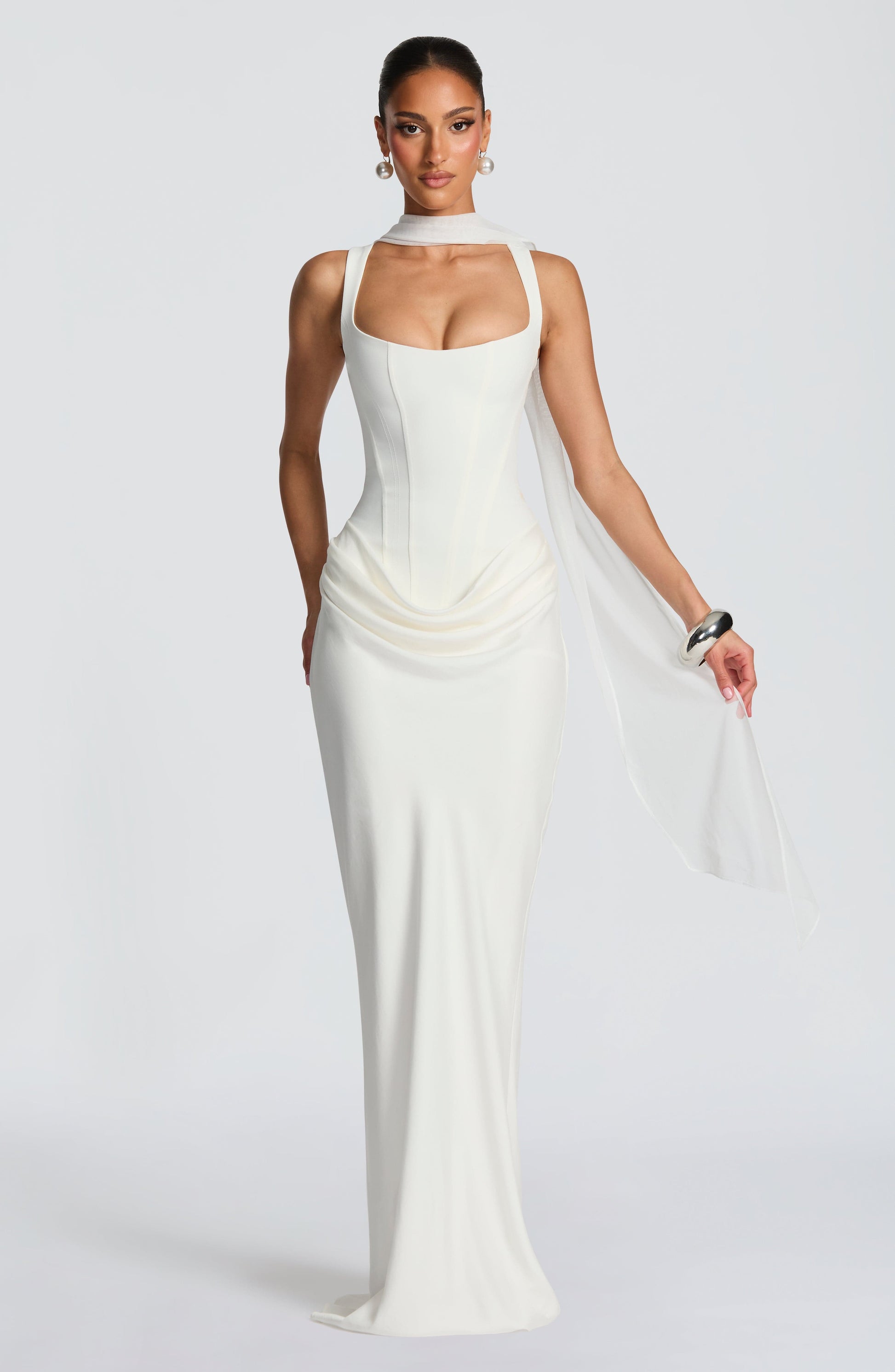 Cornelia Maxi Dress - Ivory Dress Fardora Premium Exclusive Design