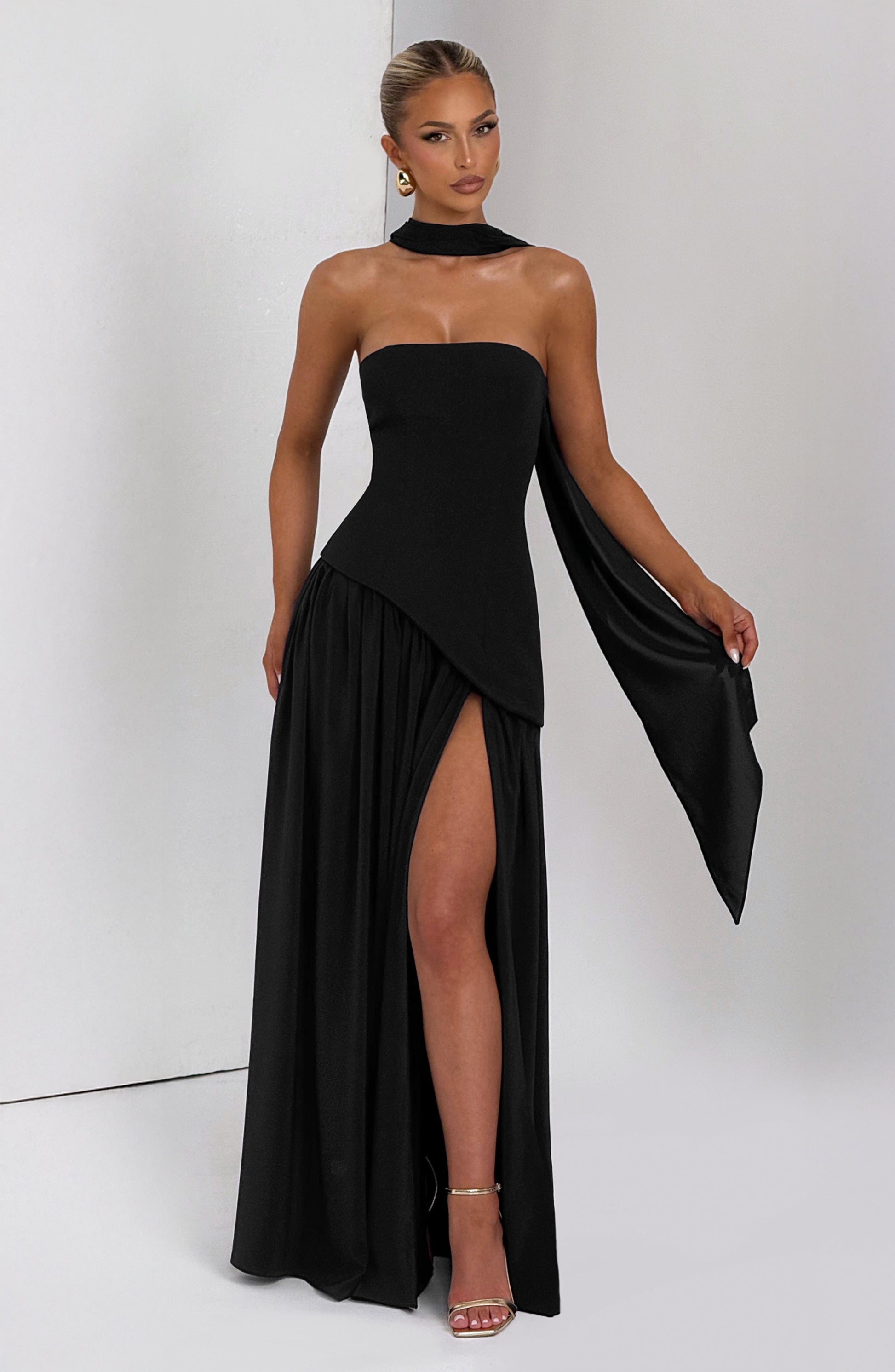 Maliyah Maxi Dress - Black Dress Fardora Premium Exclusive Design