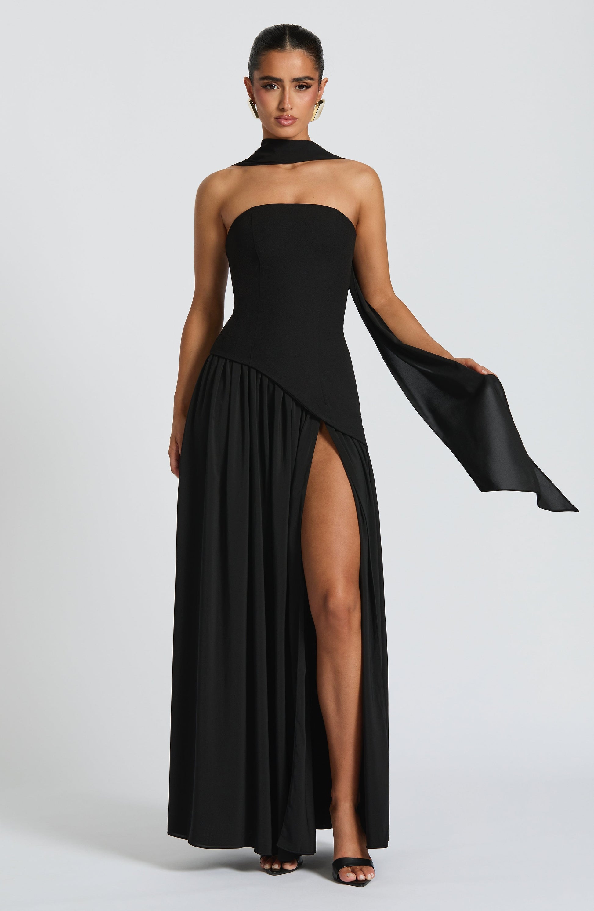 Maliyah Maxi Dress - Black Dress Fardora Premium Exclusive Design