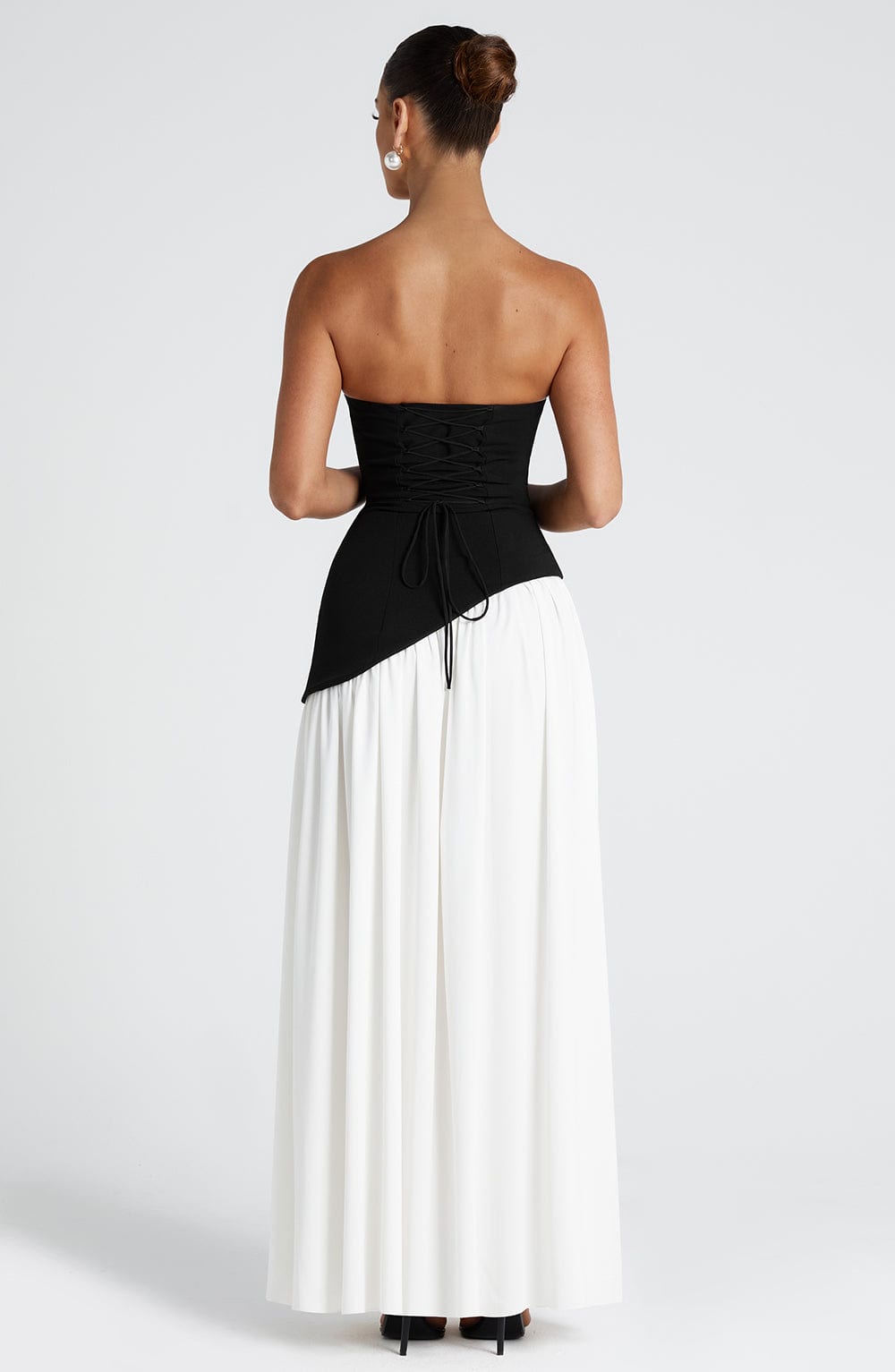 Maliyah Maxi Dress - Black/White Dress Fardora Premium Exclusive Design