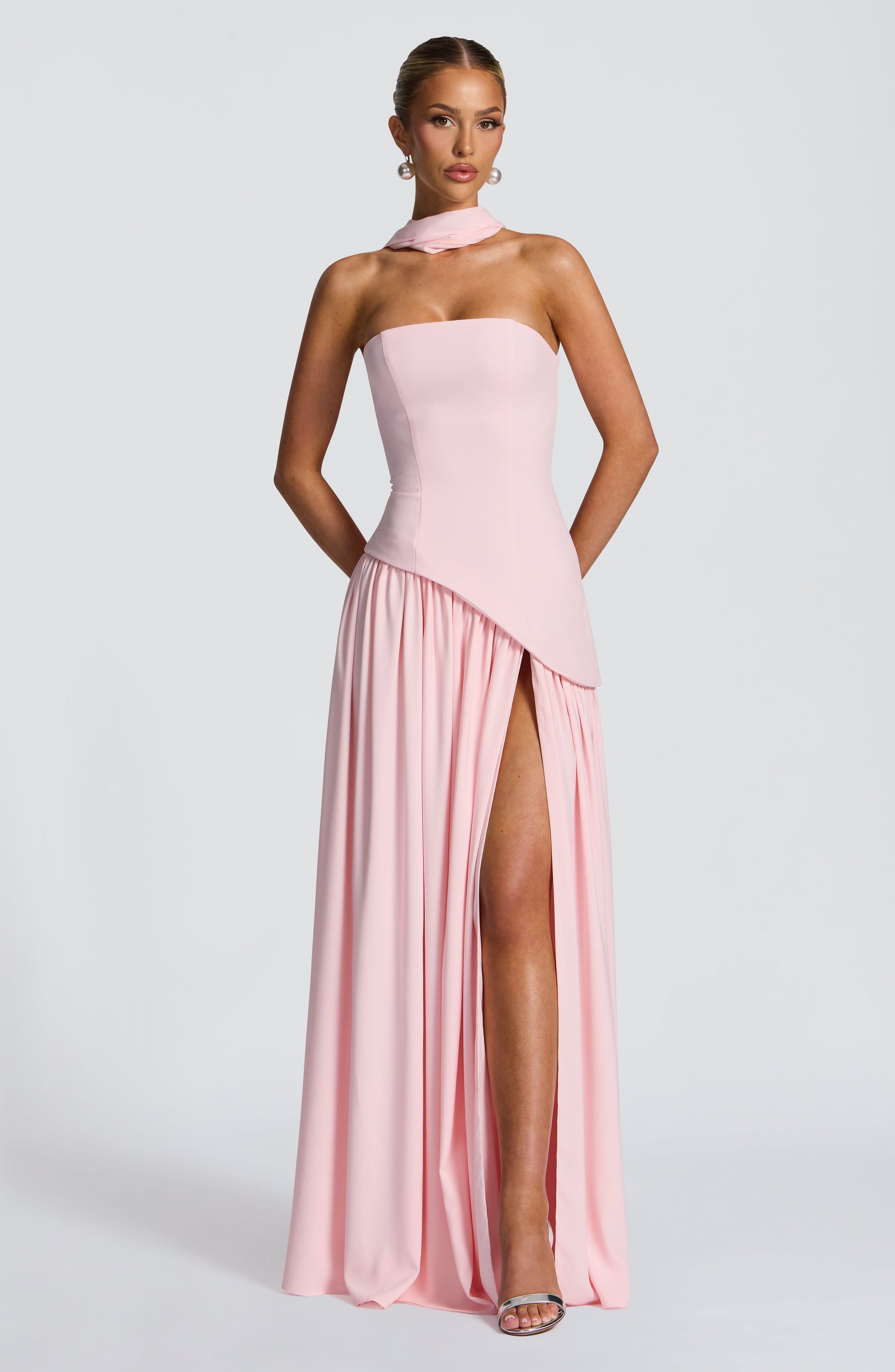 Maliyah Maxi Dress - Blush Dress Fardora Premium Exclusive Design