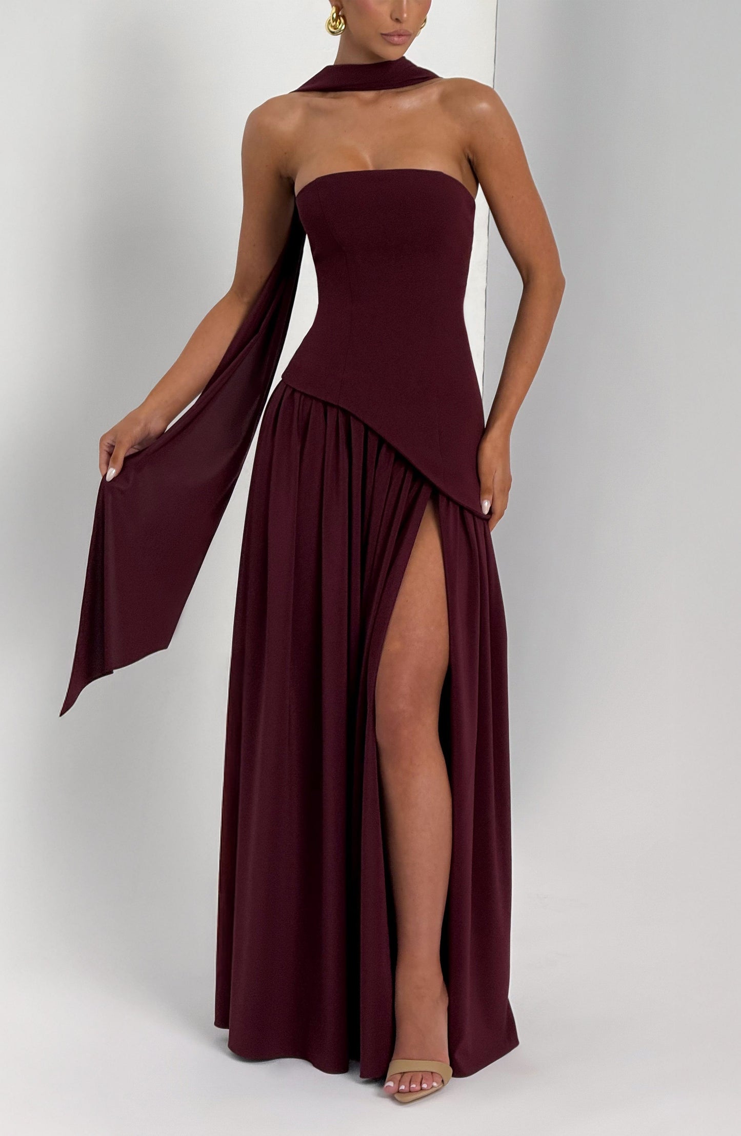 Maliyah Maxi Dress - Cherry Lacquer Dress XS Fardora Premium Exclusive Design