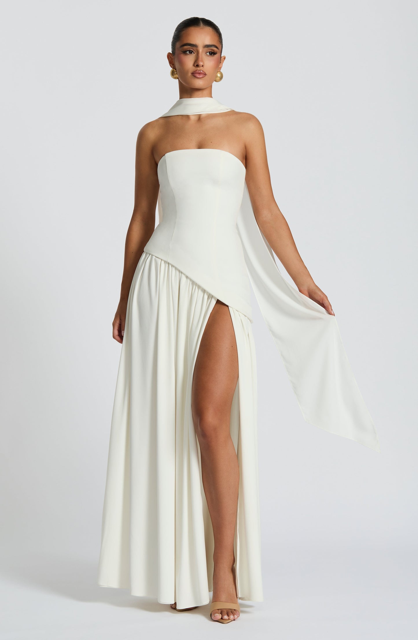 Maliyah Maxi Dress - Ivory Dress Fardora Premium Exclusive Design