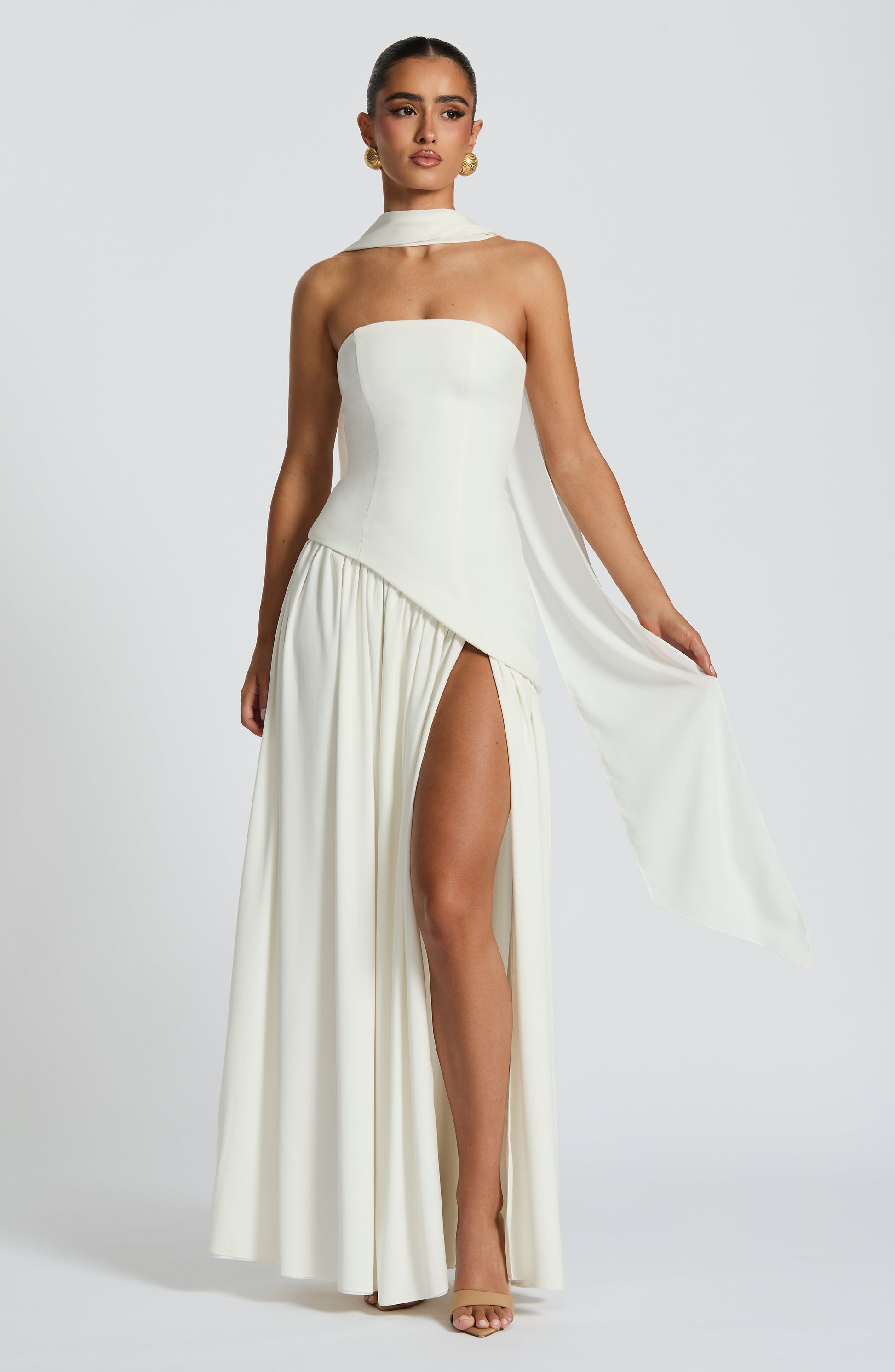 Maliyah Maxi Dress - Ivory Dress Fardora Premium Exclusive Design