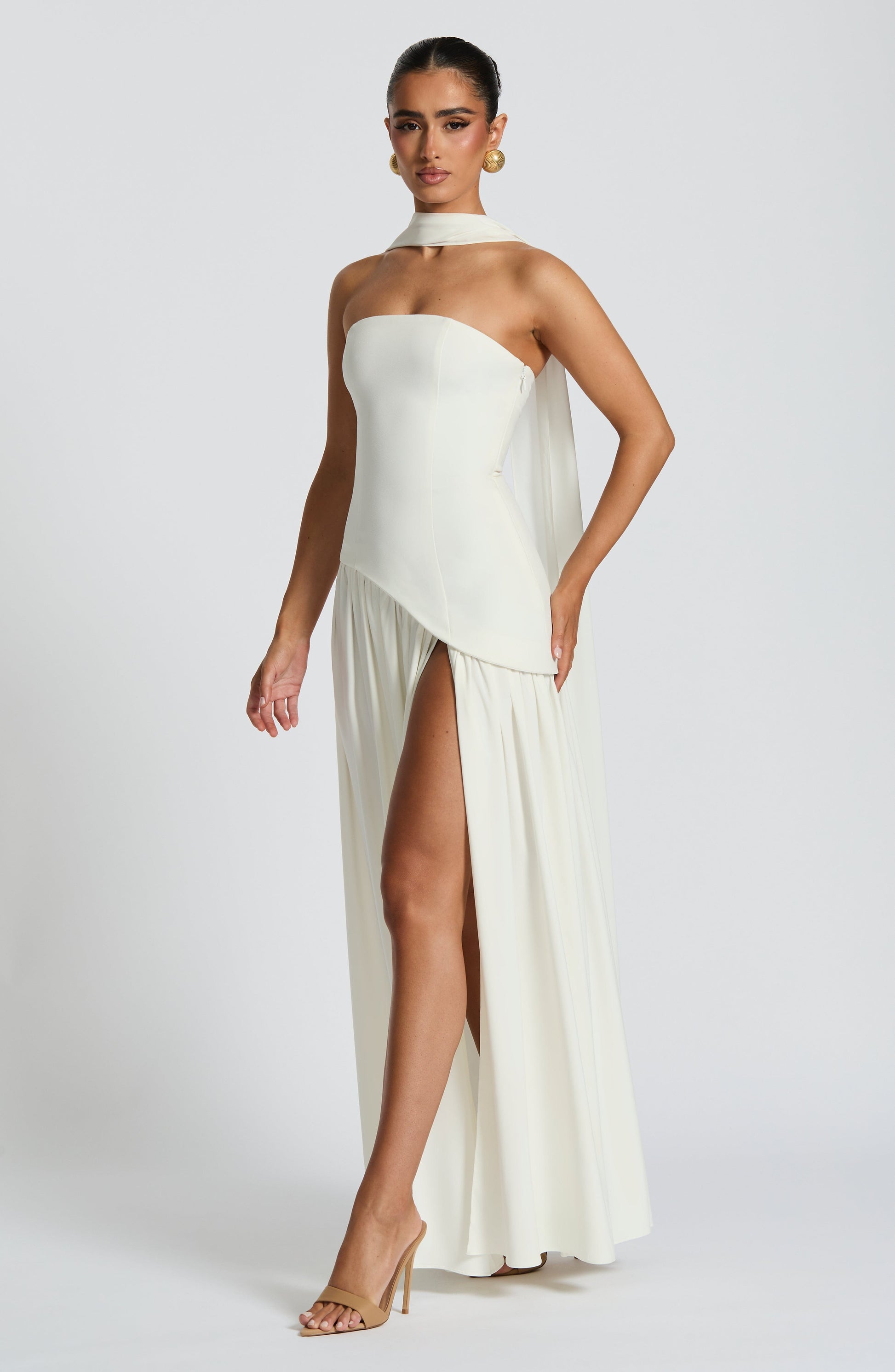 Maliyah Maxi Dress - Ivory Dress Fardora Premium Exclusive Design