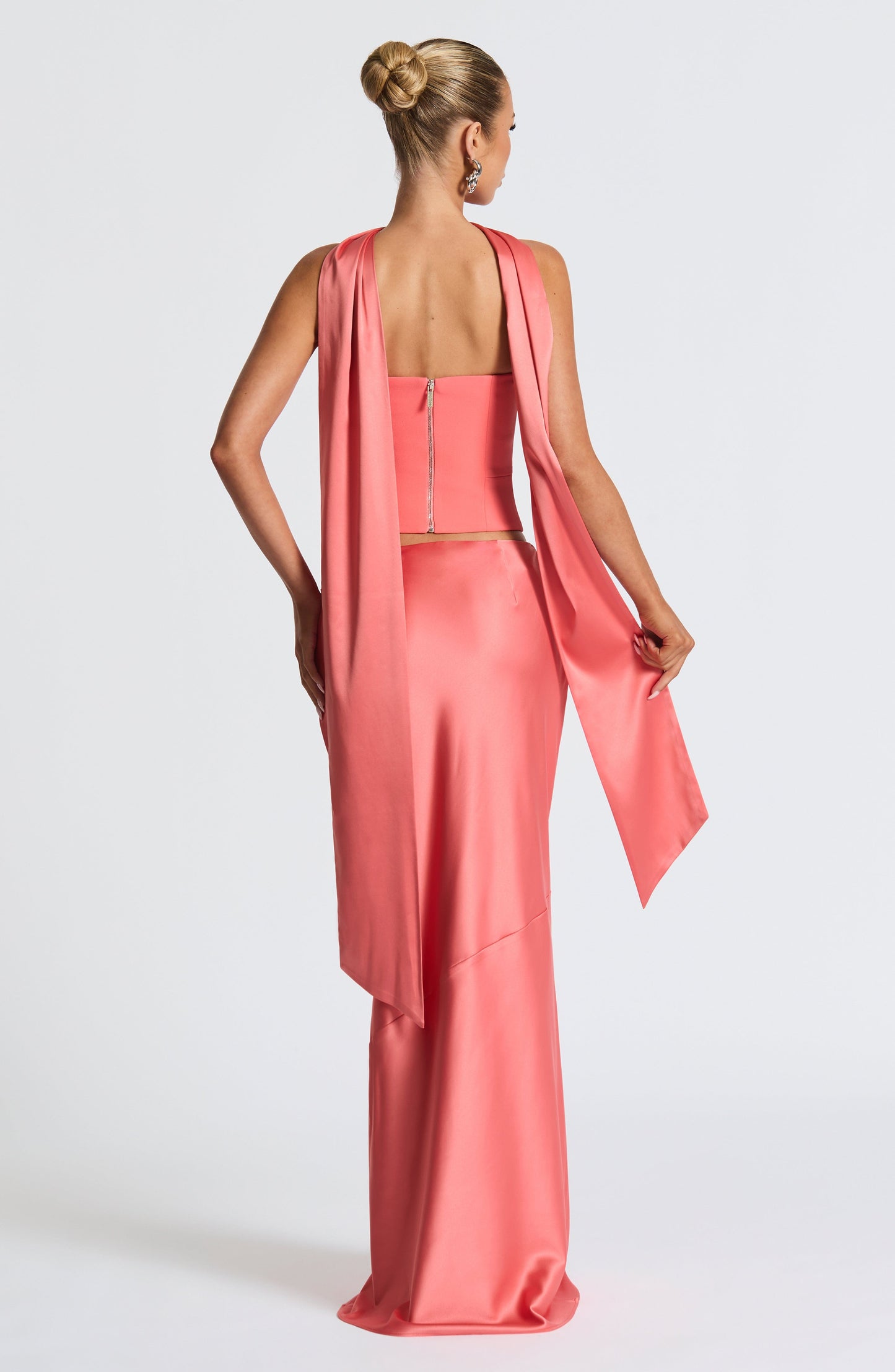 Sybil Scarf - Coral Pink Accessories ONE SIZE Fardora Premium Exclusive Design