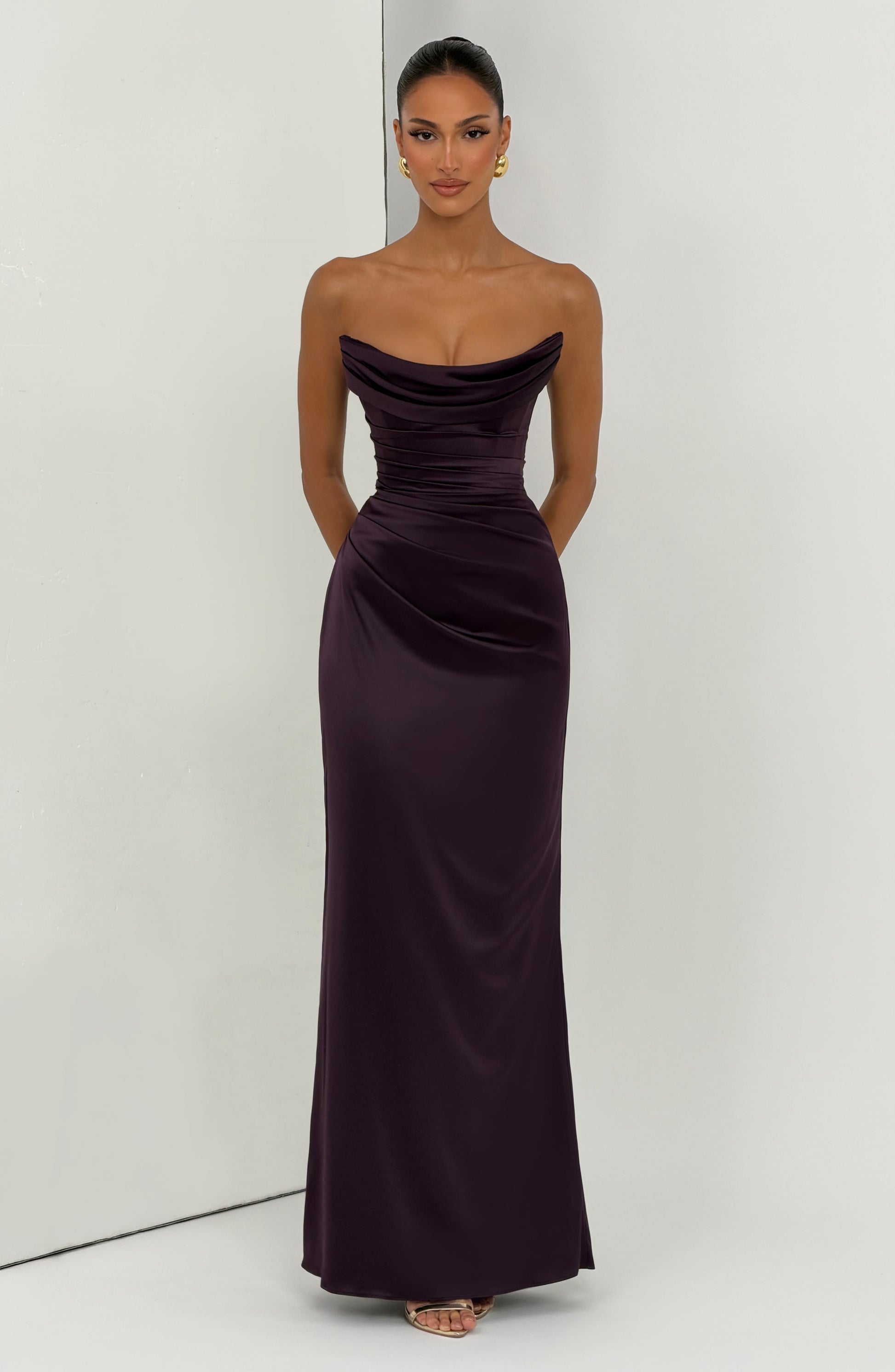 Vessa Maxi Dress - Plum Dress Fardora Premium Exclusive Design